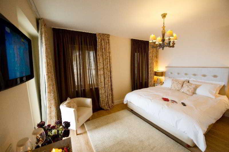 Mir Boutique Hotel Ioannina Luaran gambar